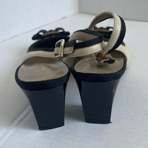 Bruno Magli low heels - Picture 8 of 11